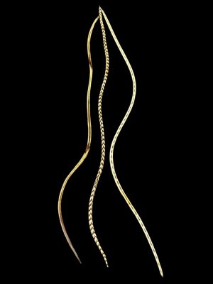 Barna fehér és foltos homok barna natúr valódi madártoll Hajbatoll 3 darabos szett fekete háttéren fotózva